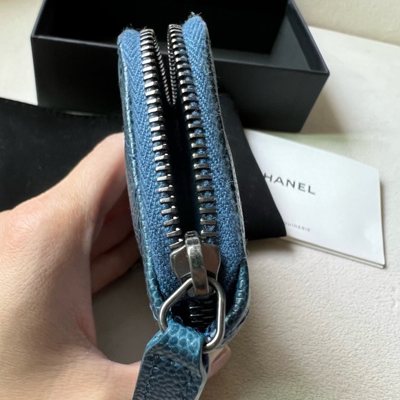 Chanel Zipped Key Card Holder - Picture 8 of 10